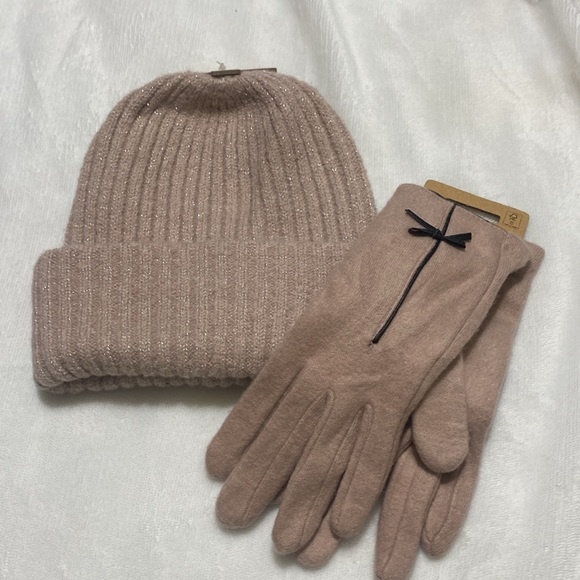 NEW SET-SILVER METALLIC FIBER STITCHING MAUVE HAT & GLOVES W/ BROWN BOW - Picture 1 of 7